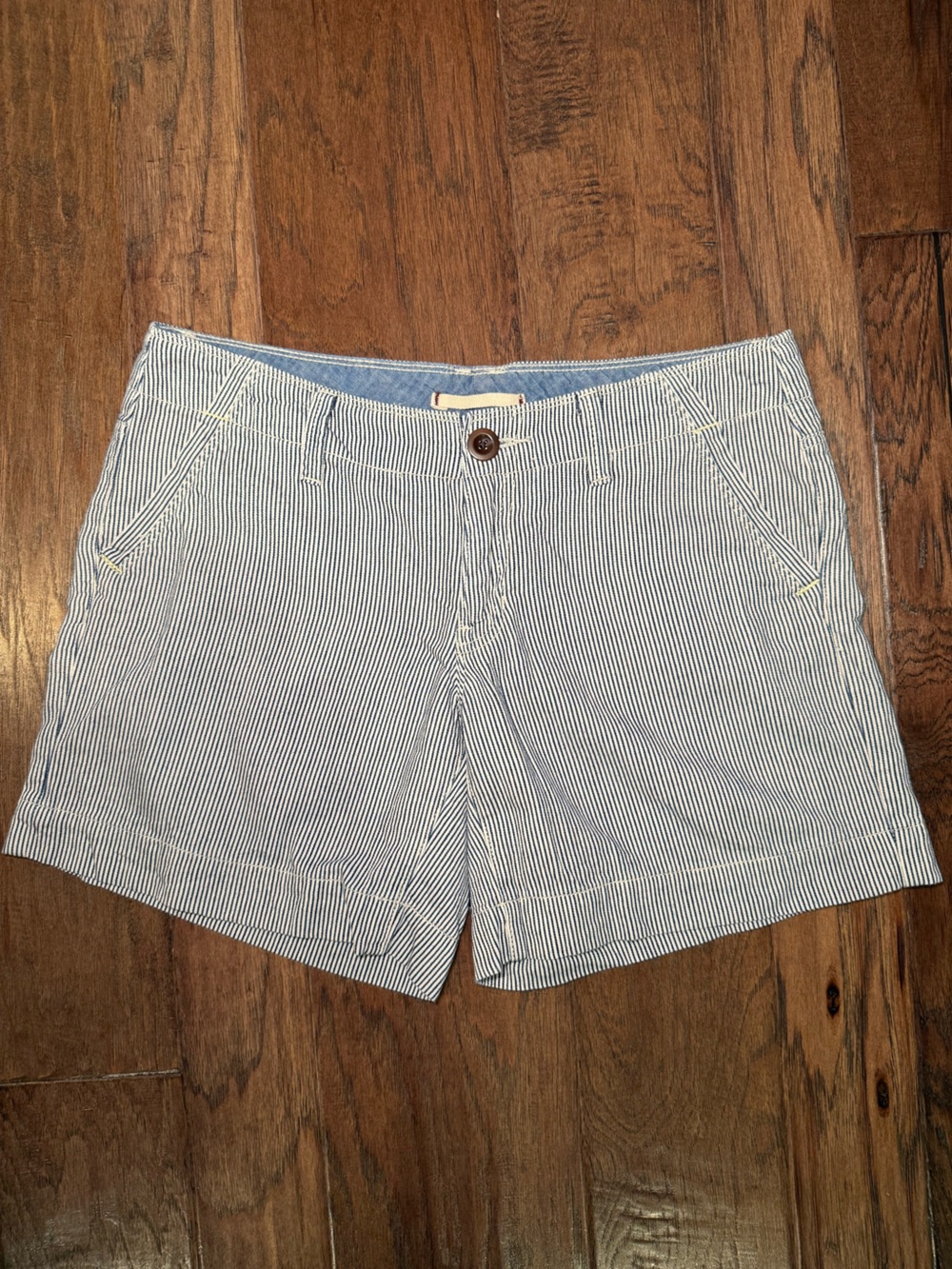 Gap Limited Edition Y2K Blue & White Striped Cotton Shorts - Size 4
